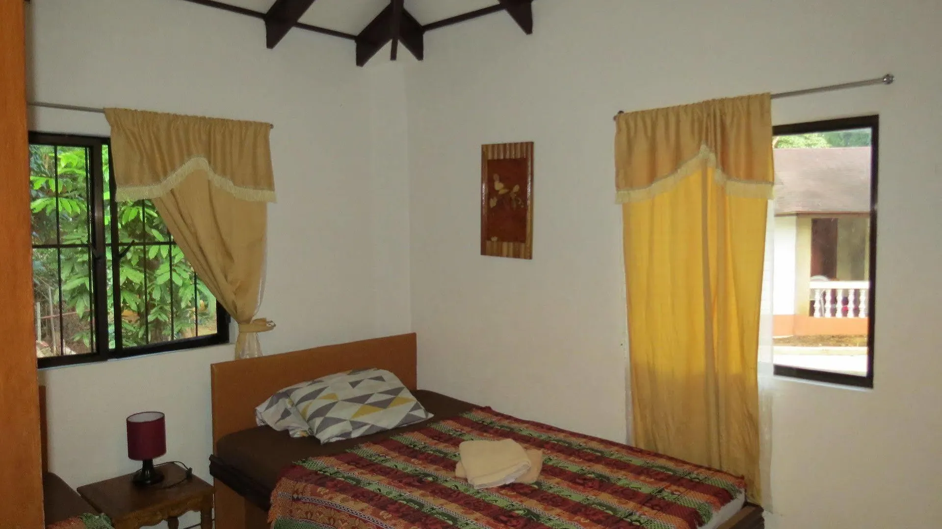 Alonaland Resort Apartelle Panglao