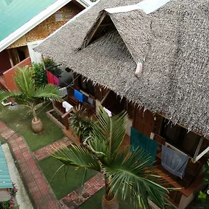 Hotel Alona Grove Tourist