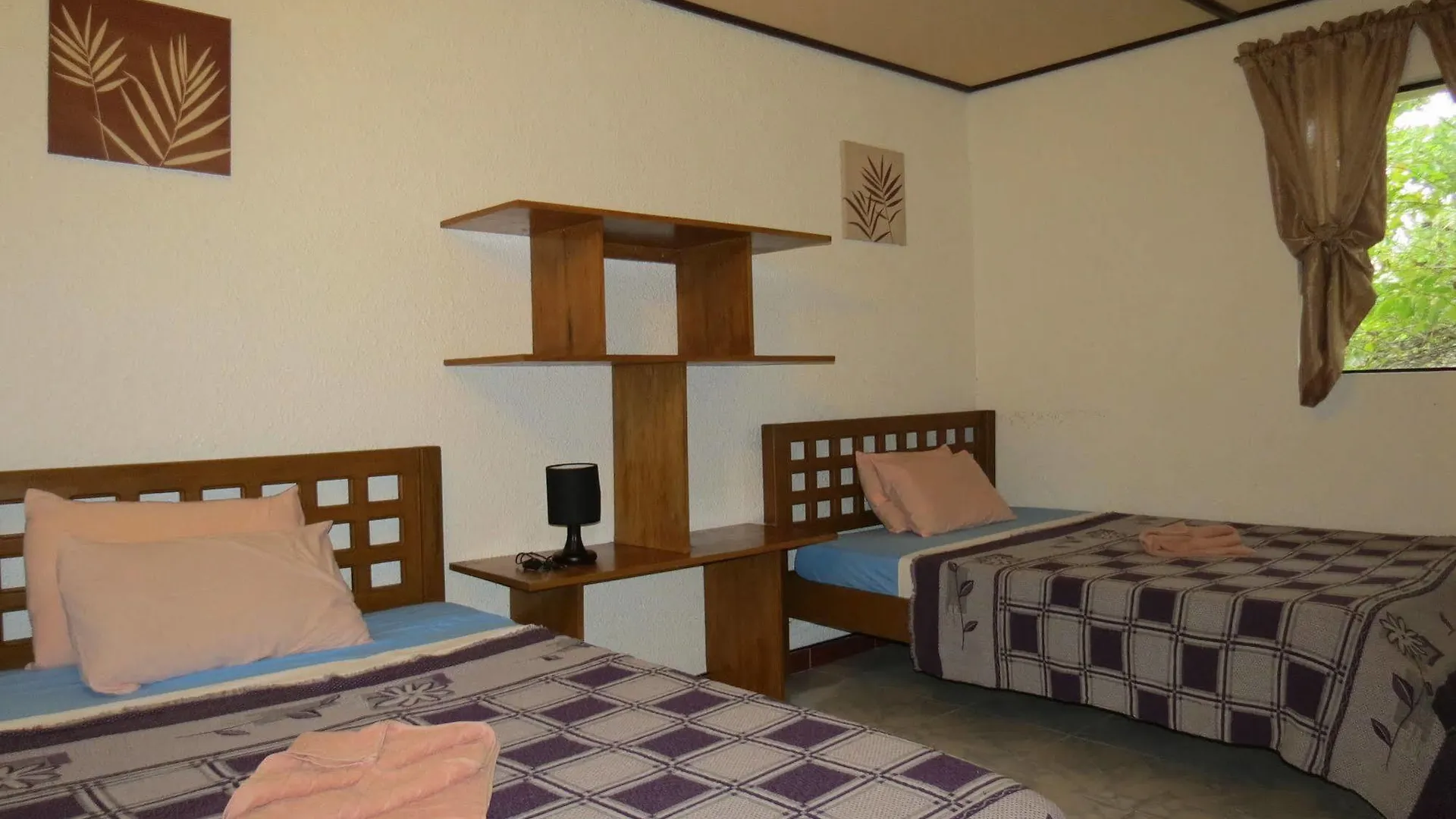 Alonaland Resort Apartelle Panglao 3*, Tawala (Panglao)