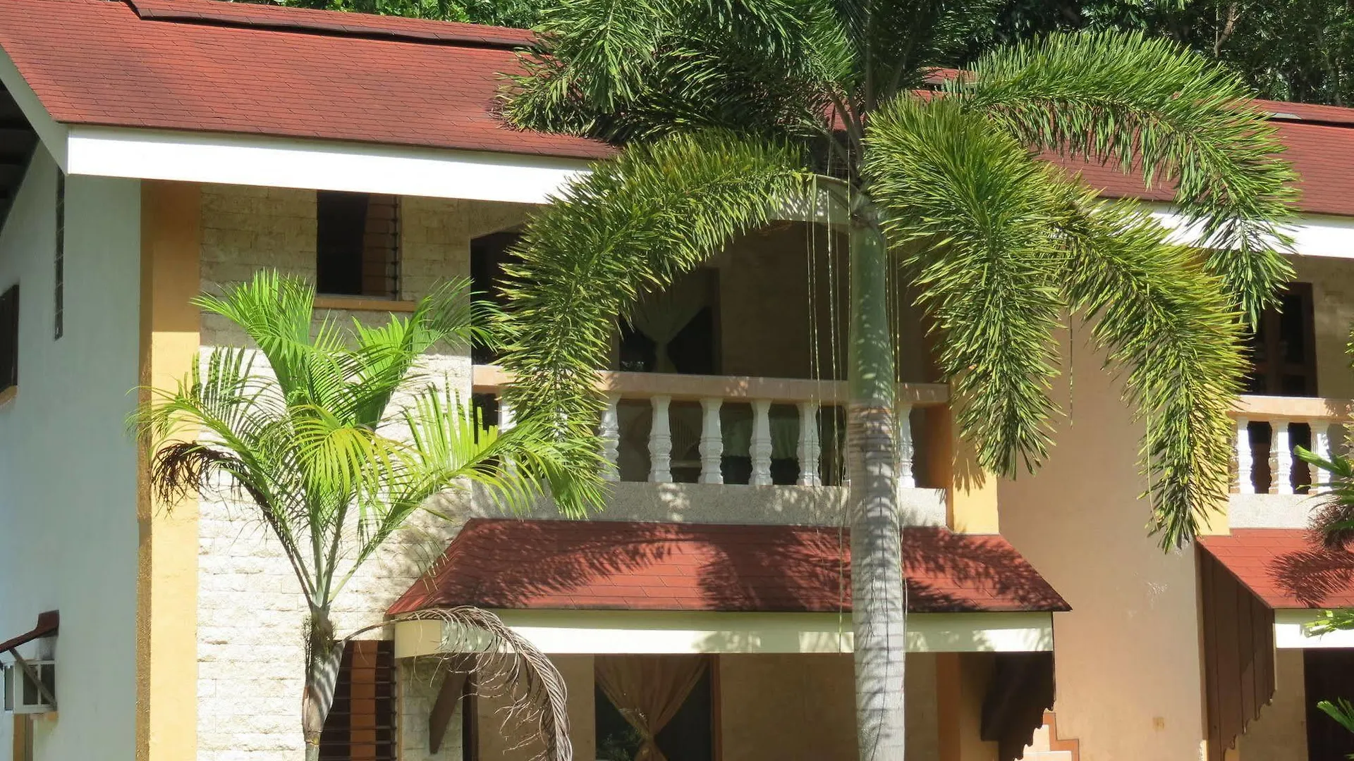 ***  Alonaland Resort Apartelle Panglao Philippines