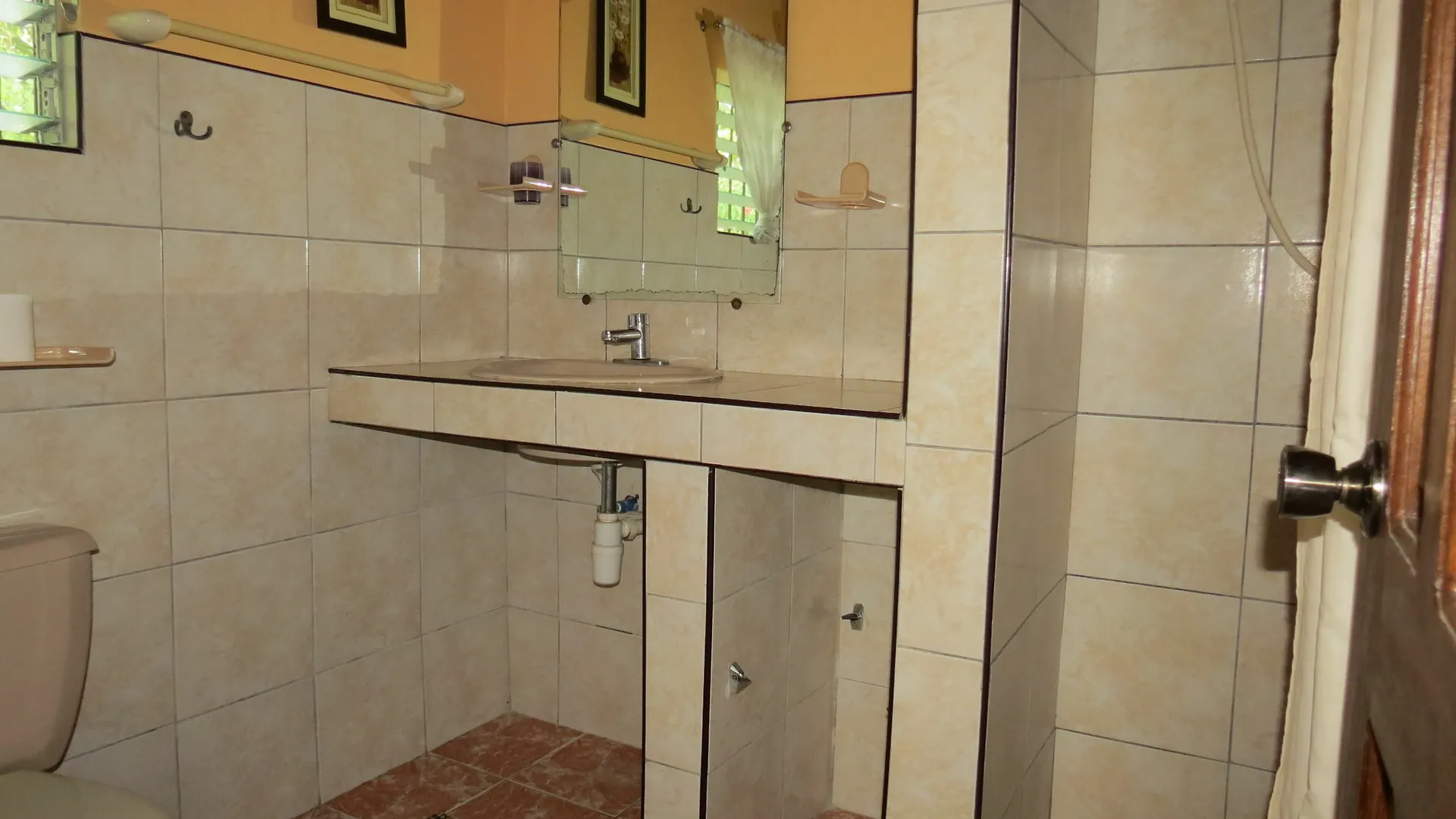 Alonaland Resort Apartelle Panglao