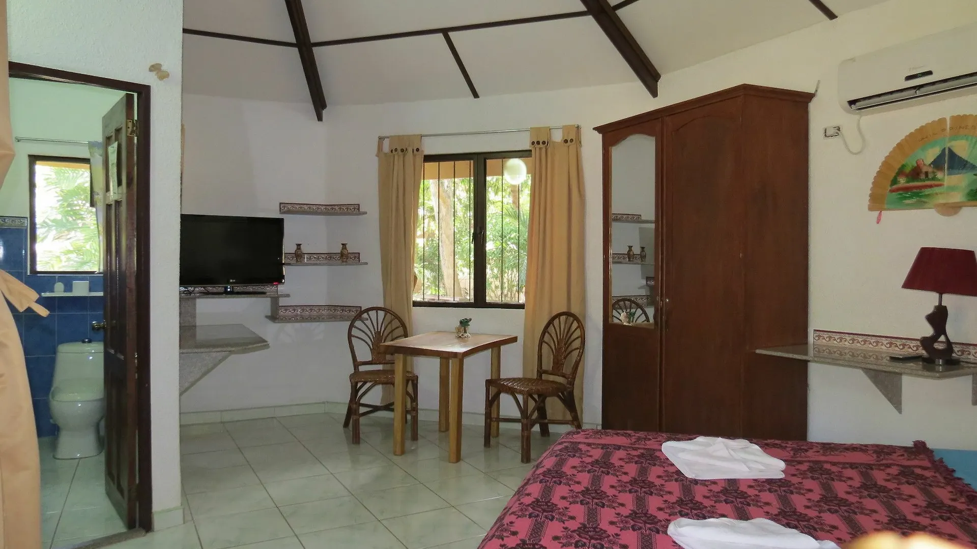 Alonaland Resort Apartelle Panglao  Tawala (Panglao)