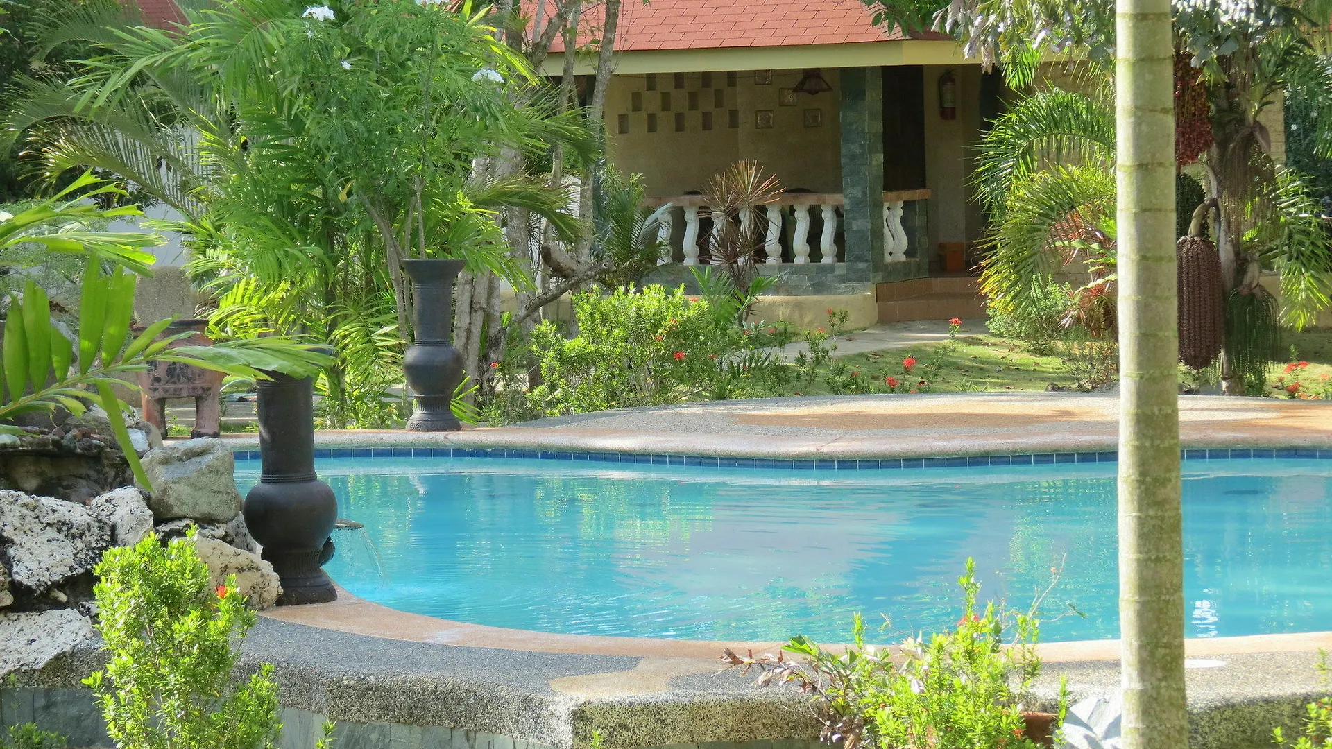 Alonaland Resort Apartelle Panglao 3*, Tawala (Panglao) Philippines