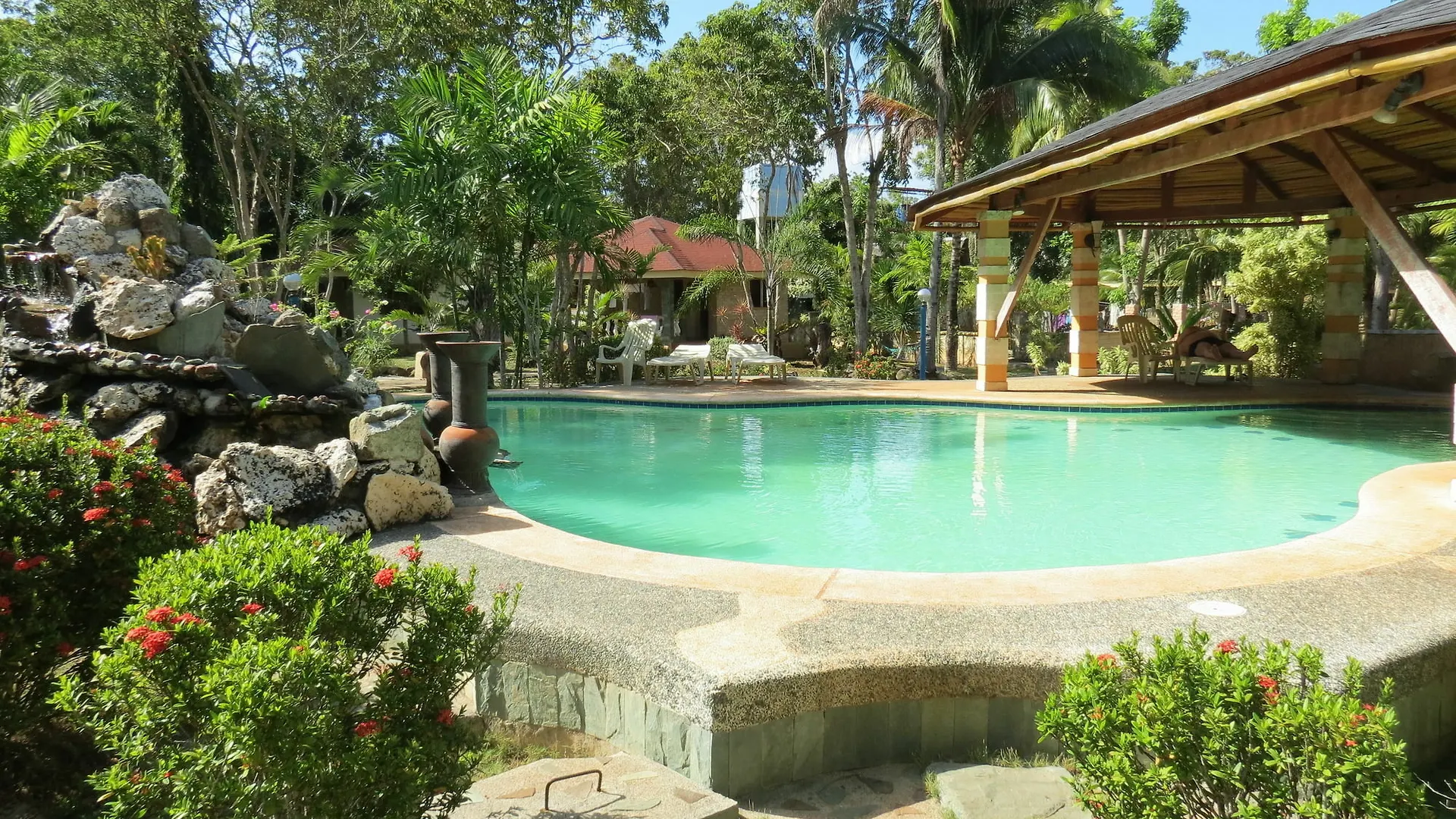 ***  Alonaland Resort Apartelle Panglao Philippines