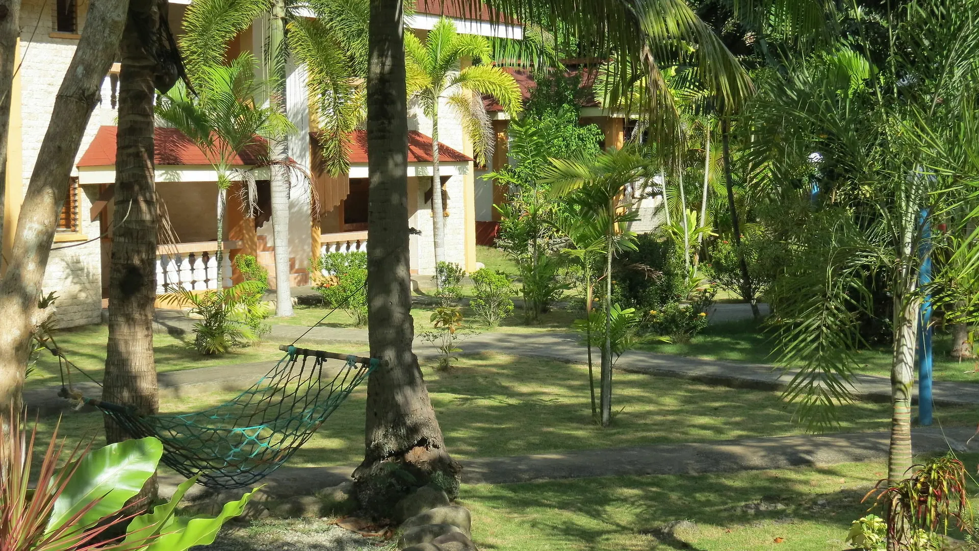 Alonaland Resort Apartelle Panglao Tawala (Panglao)