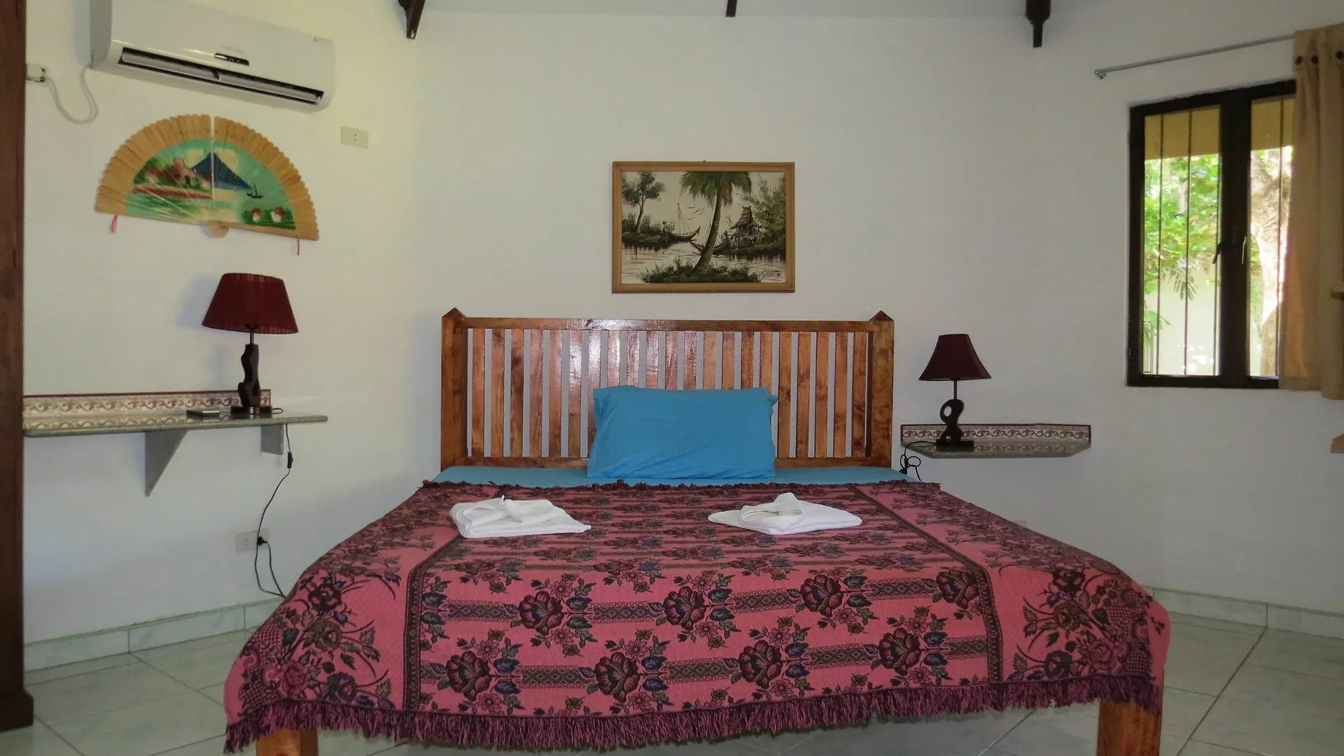 Alonaland Resort Apartelle Panglao