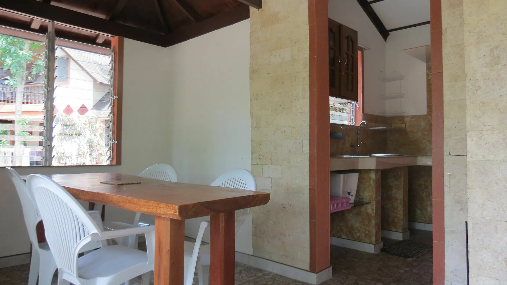 Alonaland Resort Apartelle Panglao Tawala (Panglao)
