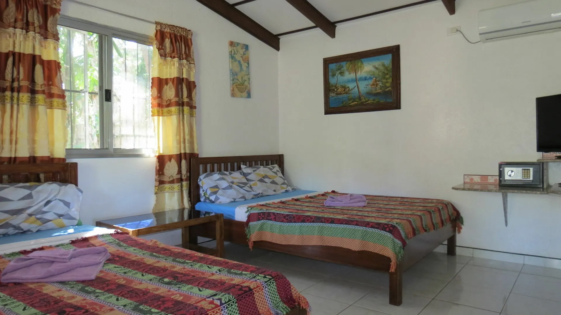 Alonaland Resort Apartelle Panglao