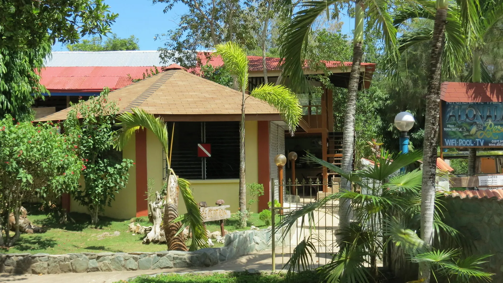 Alonaland Resort Apartelle Panglao 3*, Tawala (Panglao) Philippines