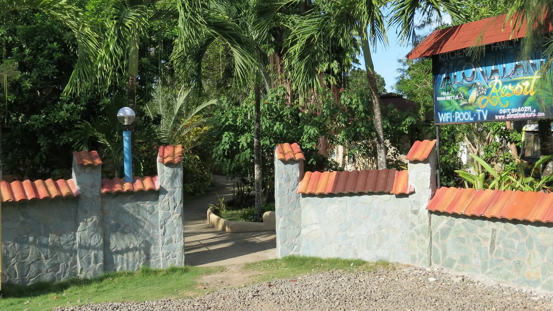 Alonaland Resort Apartelle Panglao Tawala (Panglao)