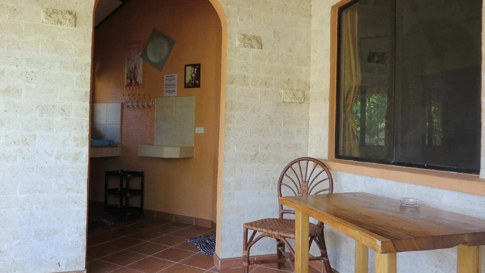 Alonaland Resort Apartelle Panglao Philippines